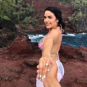 Meet your Posher, Yanet